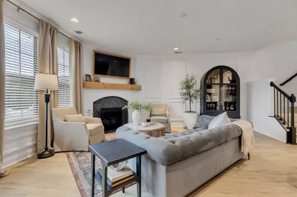 Nashville, TN 37221,811 Silkwood Dr