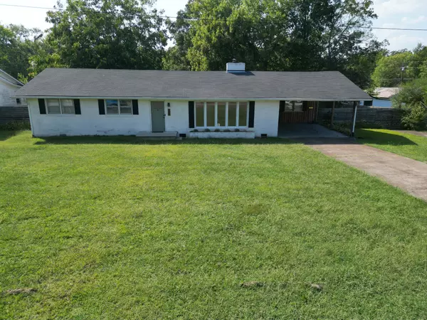 Hohenwald, TN 38462,20 S Walnut St