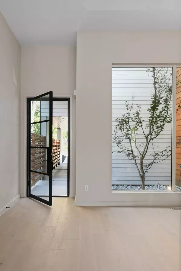 Nashville, TN 37215,3707A Woodmont Blvd