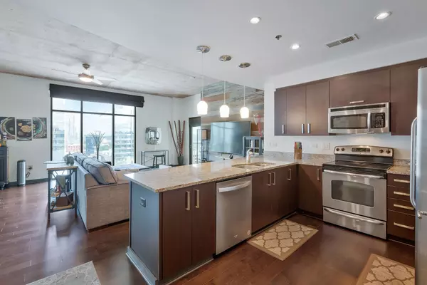 Nashville, TN 37203,1510 Demonbreun St #1103