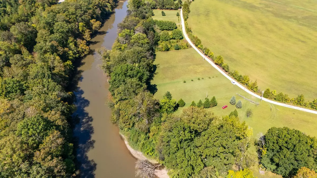 Hohenwald, TN 38462,236 Texas Bottom Ln