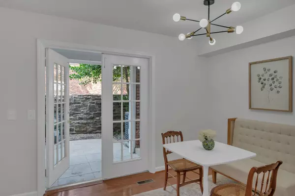 Nashville, TN 37215,5025 Hillsboro Pike #14Q