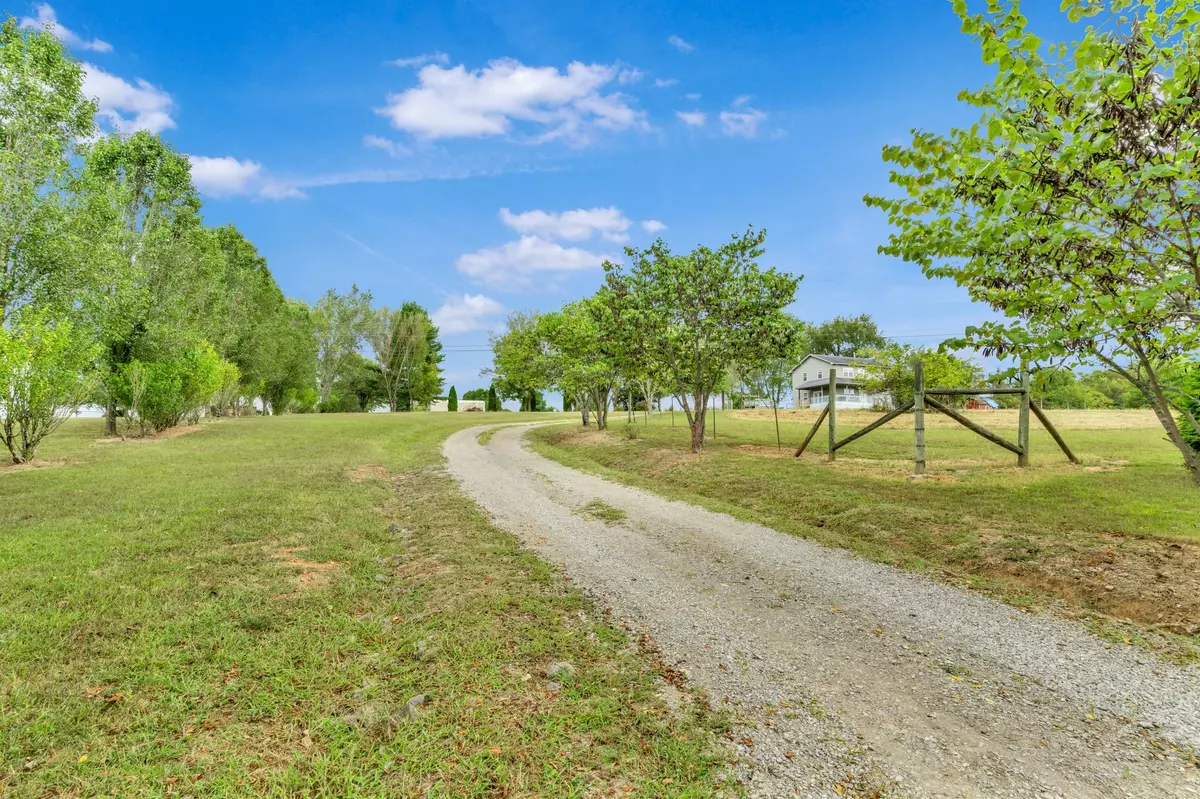 Pleasant View, TN 37146,1584 Errel Dowlen Rd