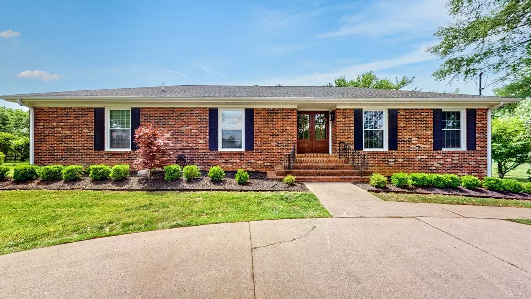 400 Westland Dr, Lebanon, TN 37087