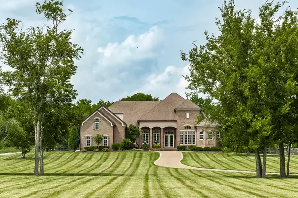 2436 Long Hollow Pike, Hendersonville, TN 37075
