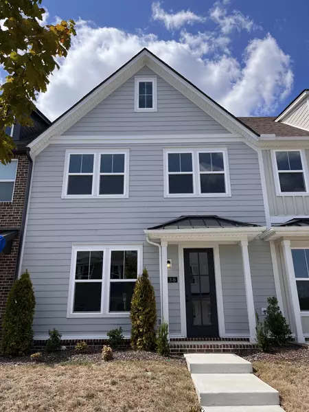 138 Valentine Aly, Nashville, TN 37218