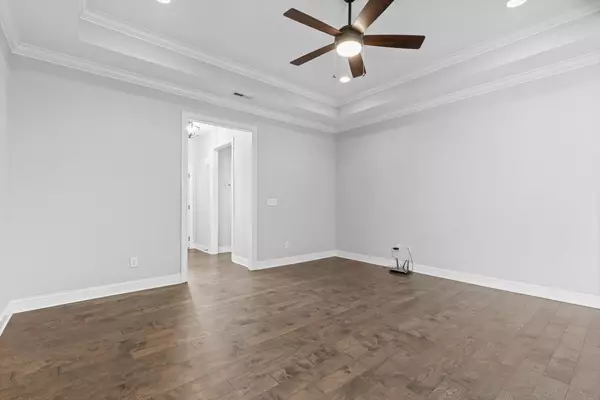 Chattanooga, TN 37405,3480 Travertine Lane