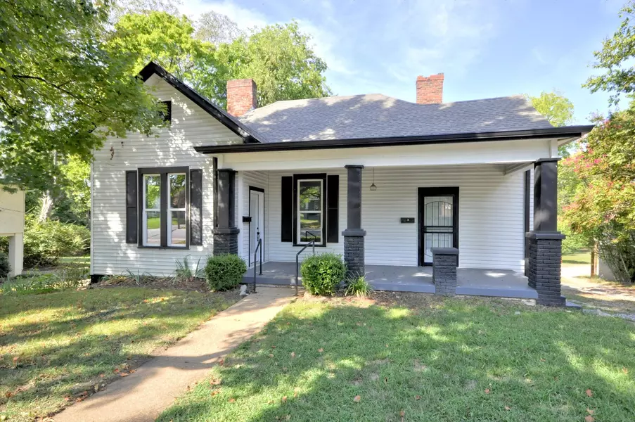 610 GREENWOOD AVE #A, Clarksville, TN 37040