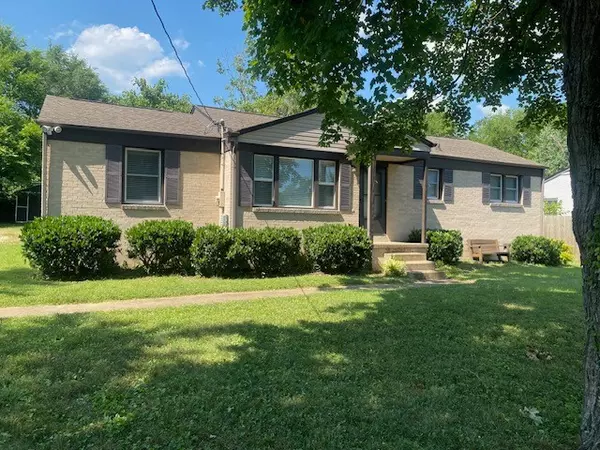 210 Maple Dr, Franklin, TN 37064