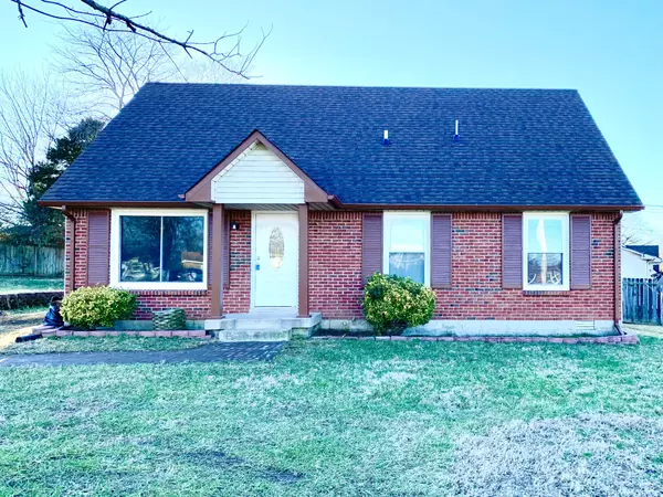 396 Elaine Dr, Clarksville, TN 37042