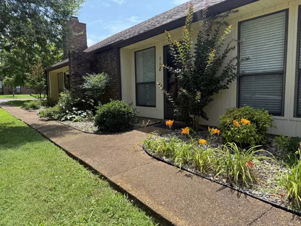 118 Castlewood Ln, Lebanon, TN 37087