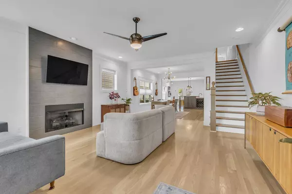 Nashville, TN 37212,1433 14th Ave #S