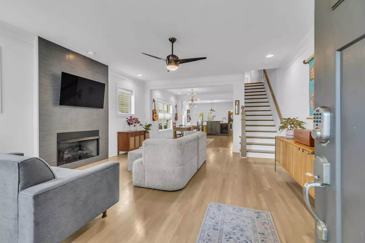 Nashville, TN 37212,1433 14th Ave #S