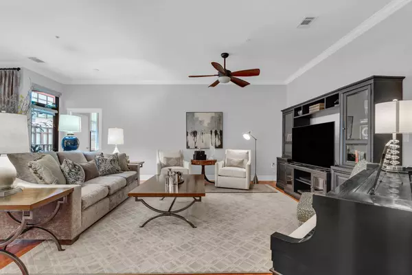 Chattanooga, TN 37403,129 Walnut Street #220