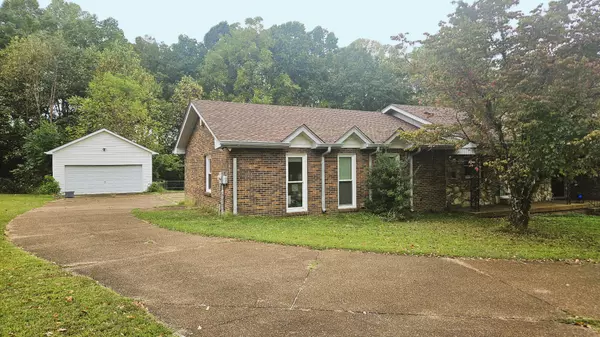 Cottontown, TN 37048,174 Circle Dr