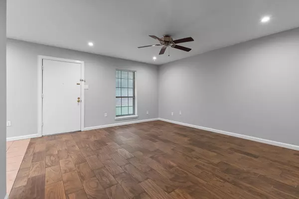 Chattanooga, TN 37405,900 Mountain Creek Road #Apt. I-109