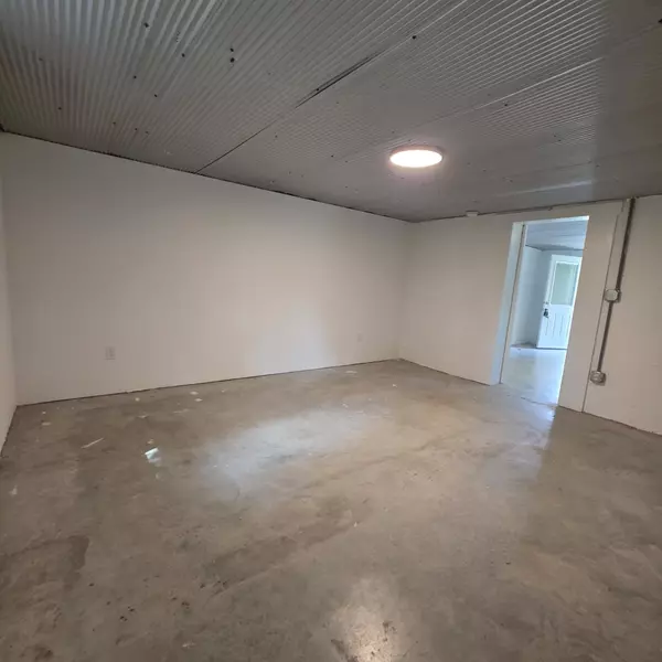 Guthrie, KY 42234,121 Mimms St