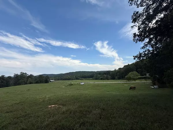 Cookeville, TN 38506,10073 Blaylock Mountain Rd #N