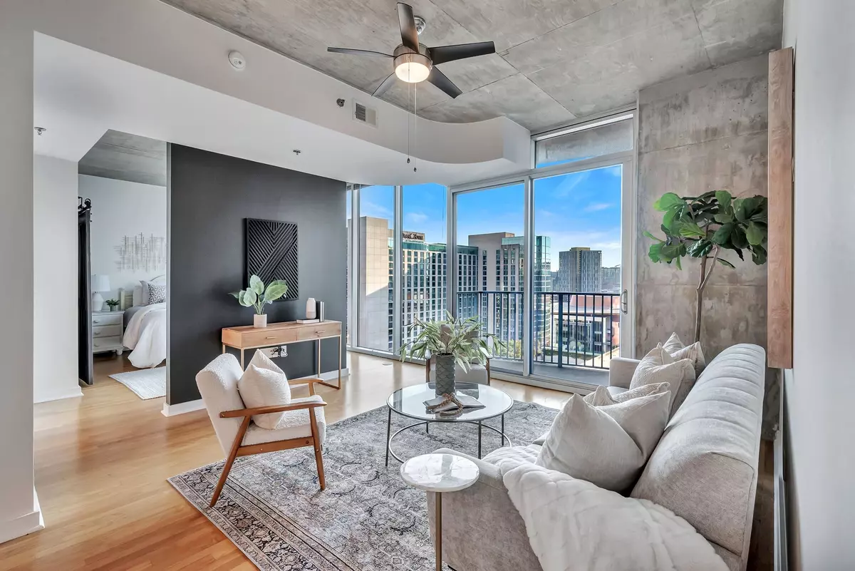 Nashville, TN 37201,301 Demonbreun St #1917