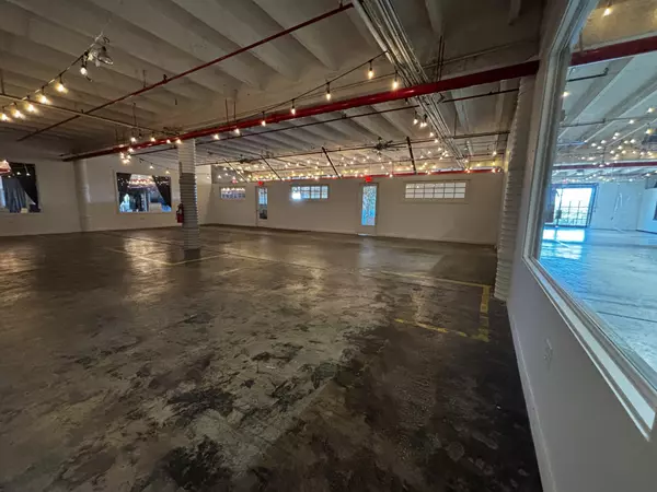 101 N James M Campbell Blvd, Columbia, TN 38401