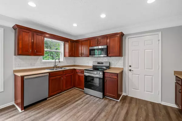 Clarksville, TN 37040,648 Winding Bluff Way