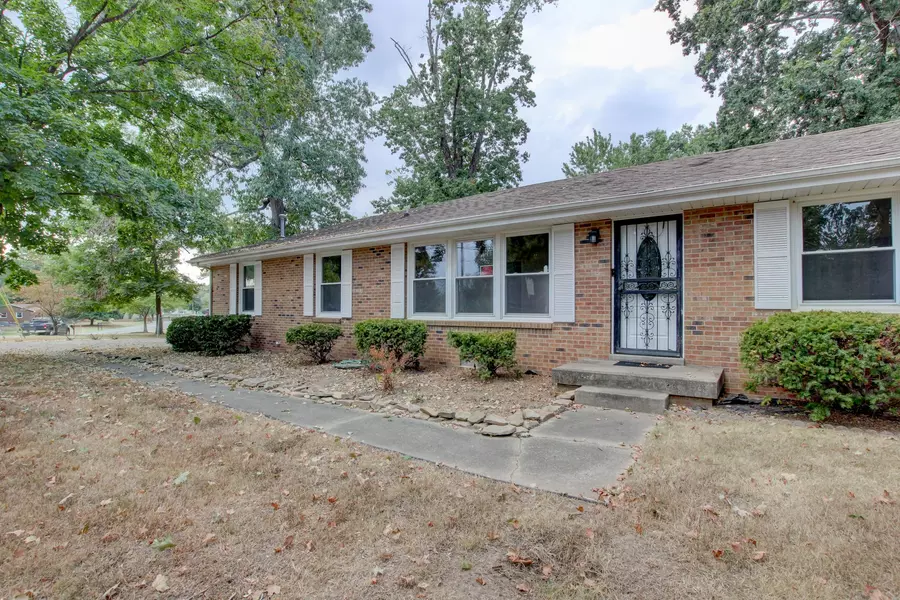 233 Pine Mountain Rd, Clarksville, TN 37042