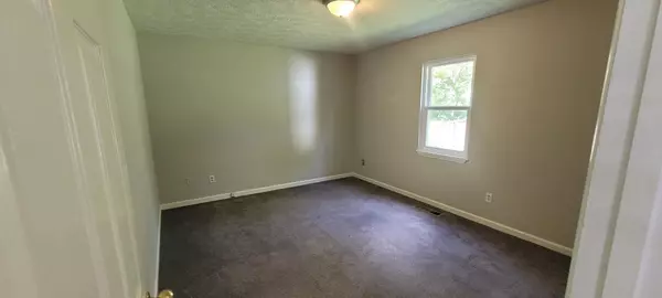 Woodbury, TN 37190,124 Meadowbrook Dr