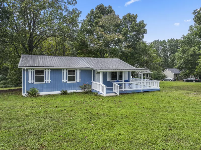 105 Pheasant Hollow Rd, Dickson, TN 37055