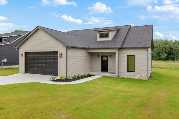 Smithville, TN 37166,815 Oconner St