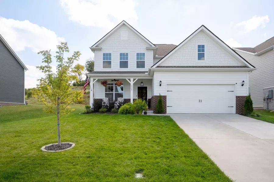 2215 Robert Gwynne Dr, Smyrna, TN 37167