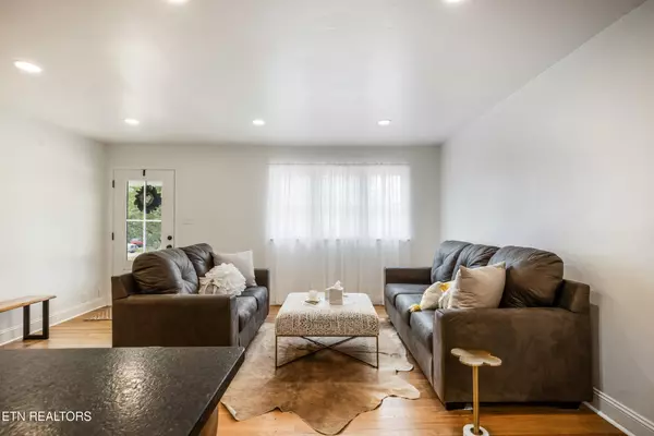 Knoxville, TN 37912,210 Elyria Drive