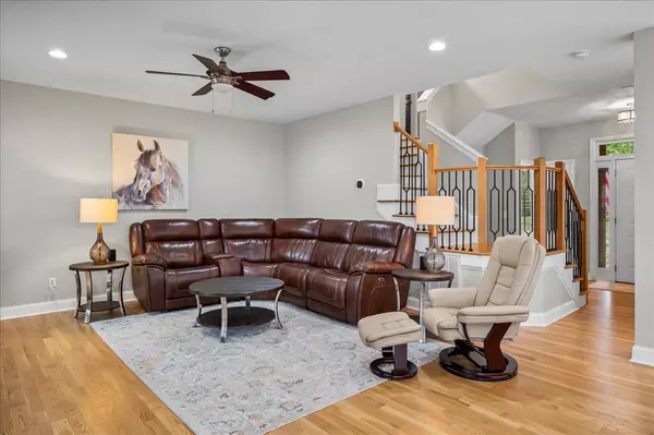 Nashville, TN 37221,805 Meadow Ridge Ct