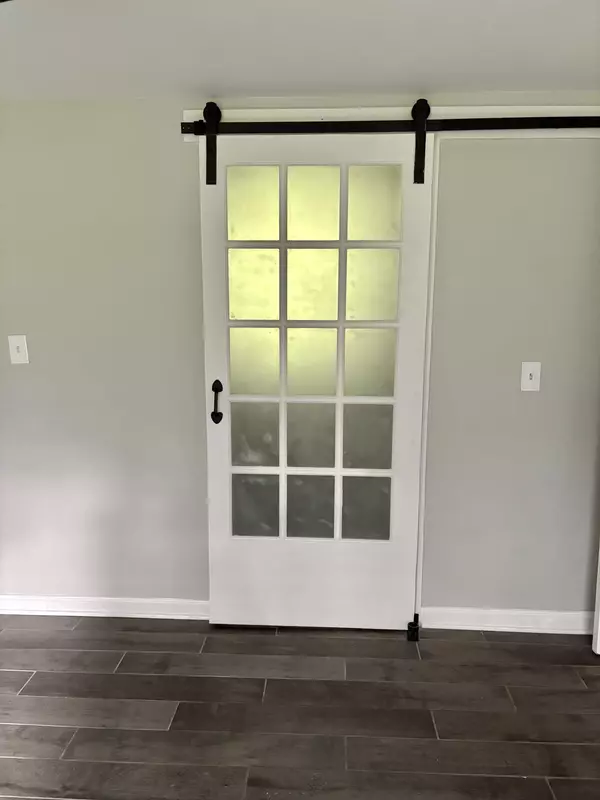 Soddy Daisy, TN 37379,13816 Mount Tabor Road