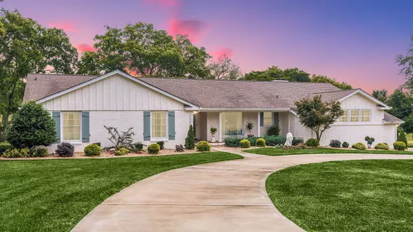 Hendersonville, TN 37075,122 Fairways Dr