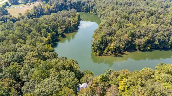 658 Moore Rd, Rock Island, TN 38581