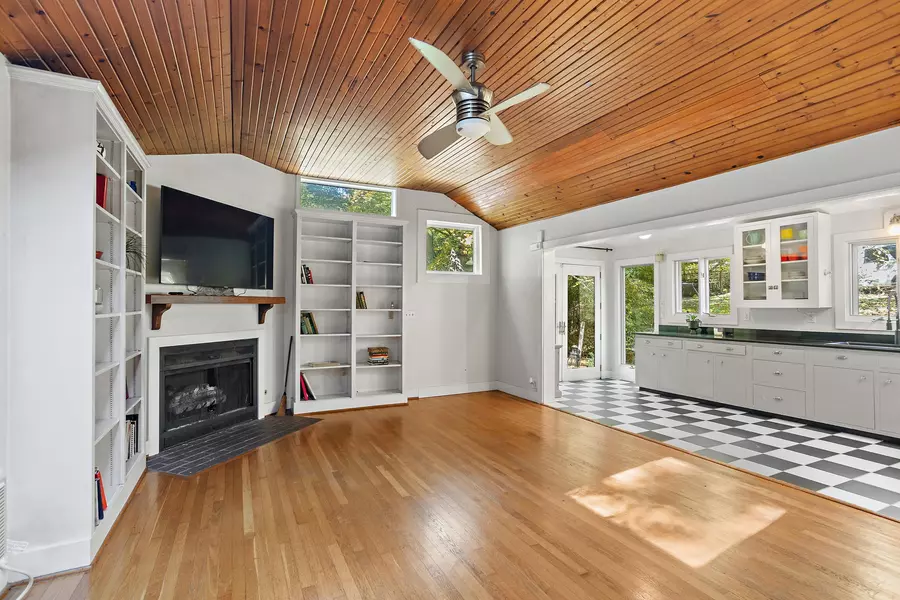 5169 Eatons Creek Rd, Nashville, TN 37218