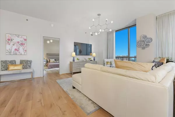 Nashville, TN 37212,900 20th Ave #S #901