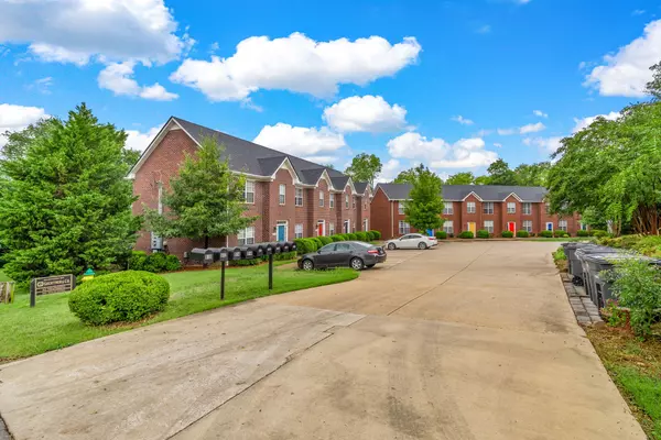 Clarksville, TN 37040,516 S 1st St
