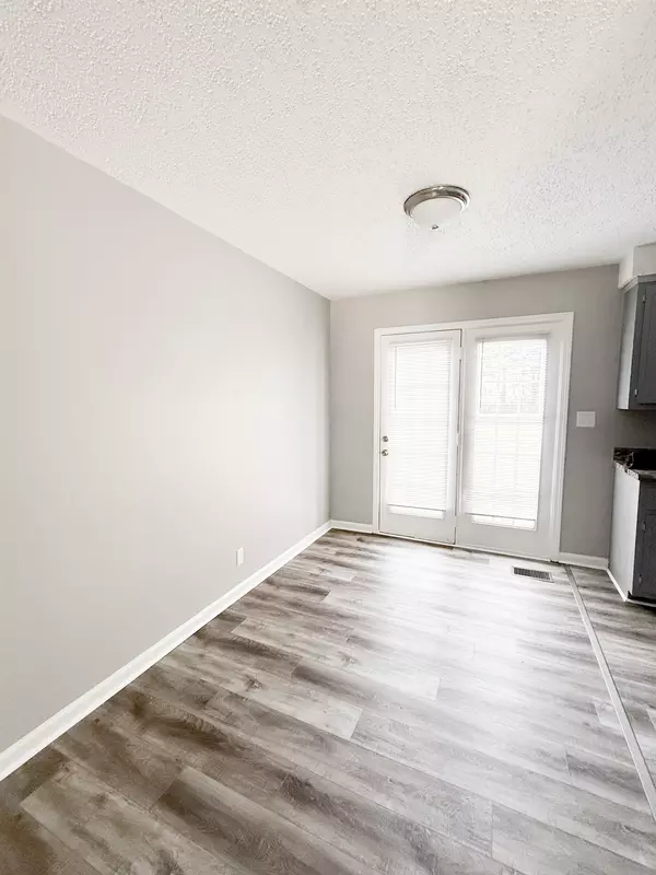 Clarksville, TN 37042,208 Bob White Dr