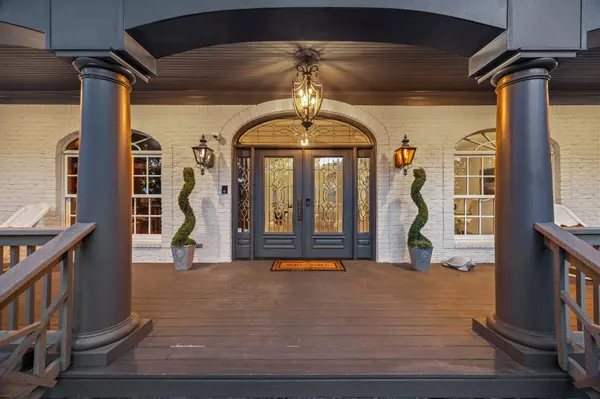 Nashville, TN 37220,937 Travelers Ct