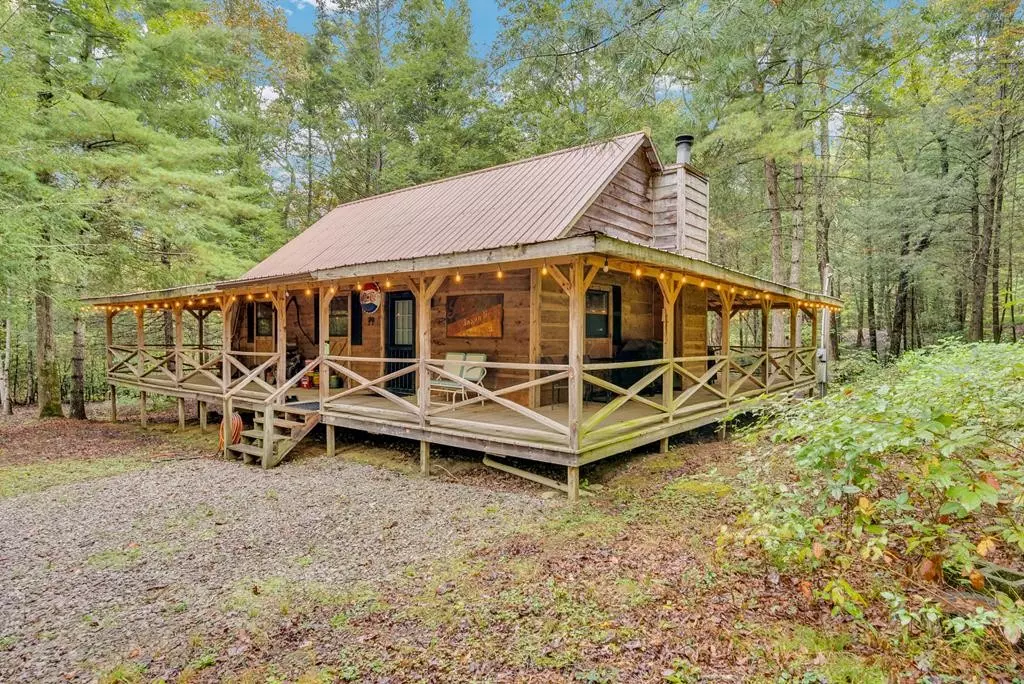 Crab Orchard, TN 37723,6573 Smith Mountain Rd