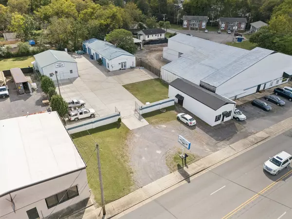Shelbyville, TN 37160,506 E Depot St