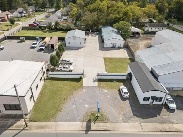 506 E Depot St, Shelbyville, TN 37160