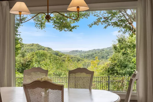 Nashville, TN 37215,1607 Otter Creek Rd