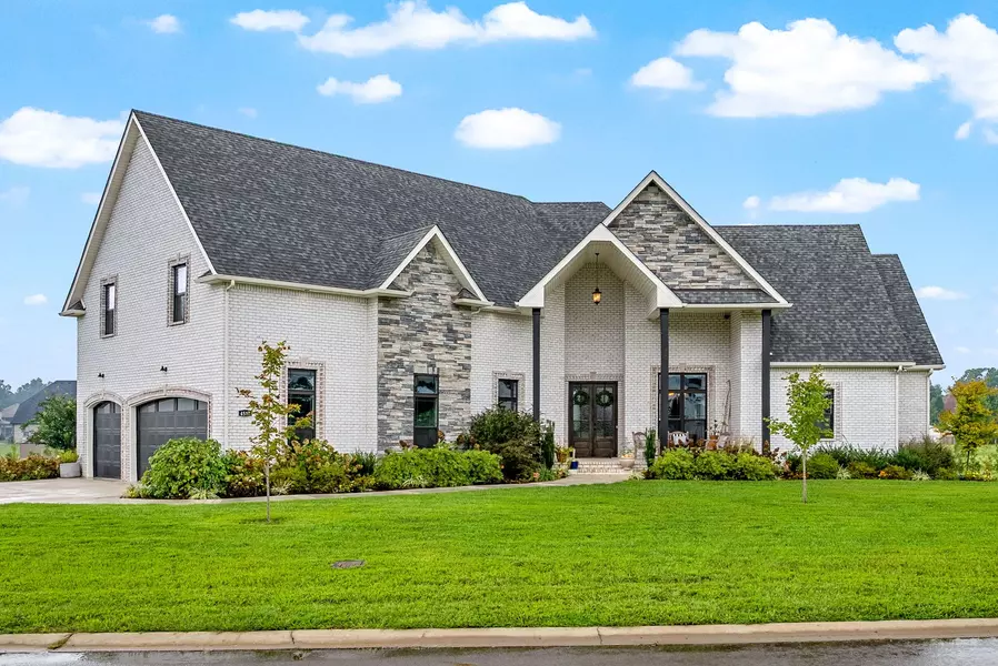 4512 Crossroads Drive, Clarksville, TN 37040