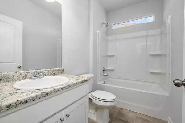Clarksville, TN 37043,1387 English Oak Drive