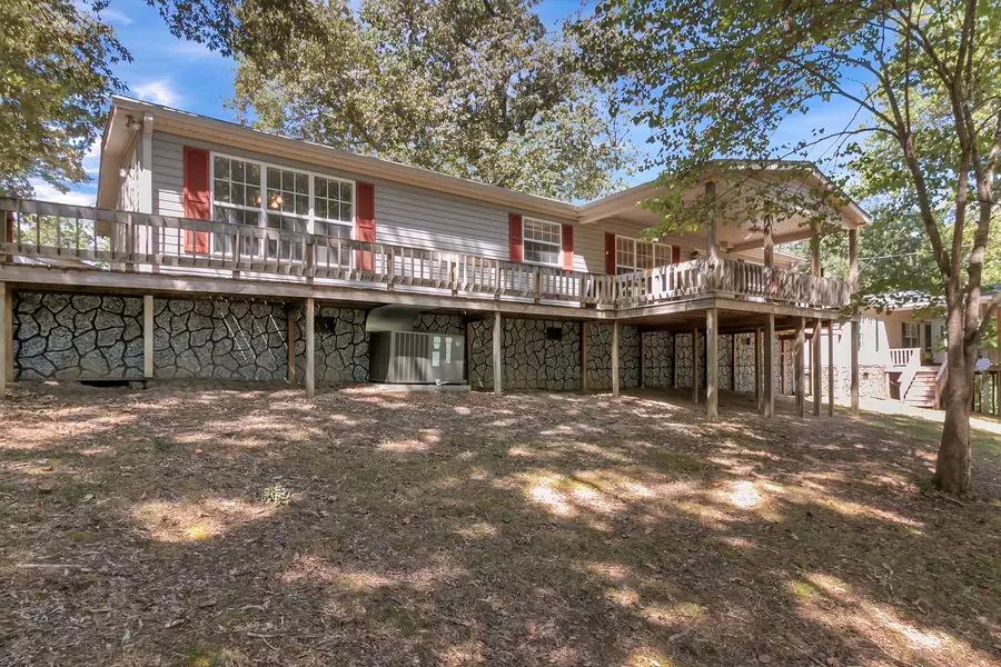 105 Gracy Dr, Springville, TN 38256