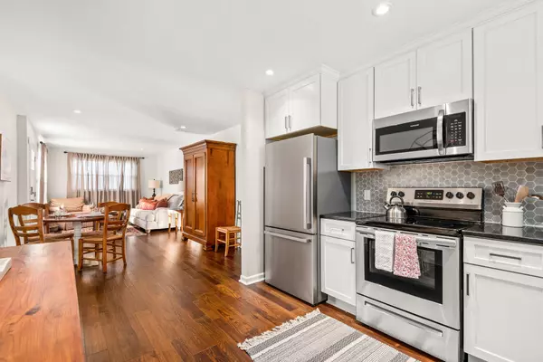 Hermitage, TN 37076,633 Debbie Dr
