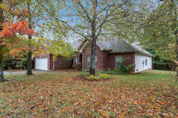 White House, TN 37188,221 Foster Dr