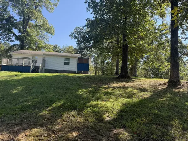 Cadiz, KY 42211,83 Calhoun Avenue